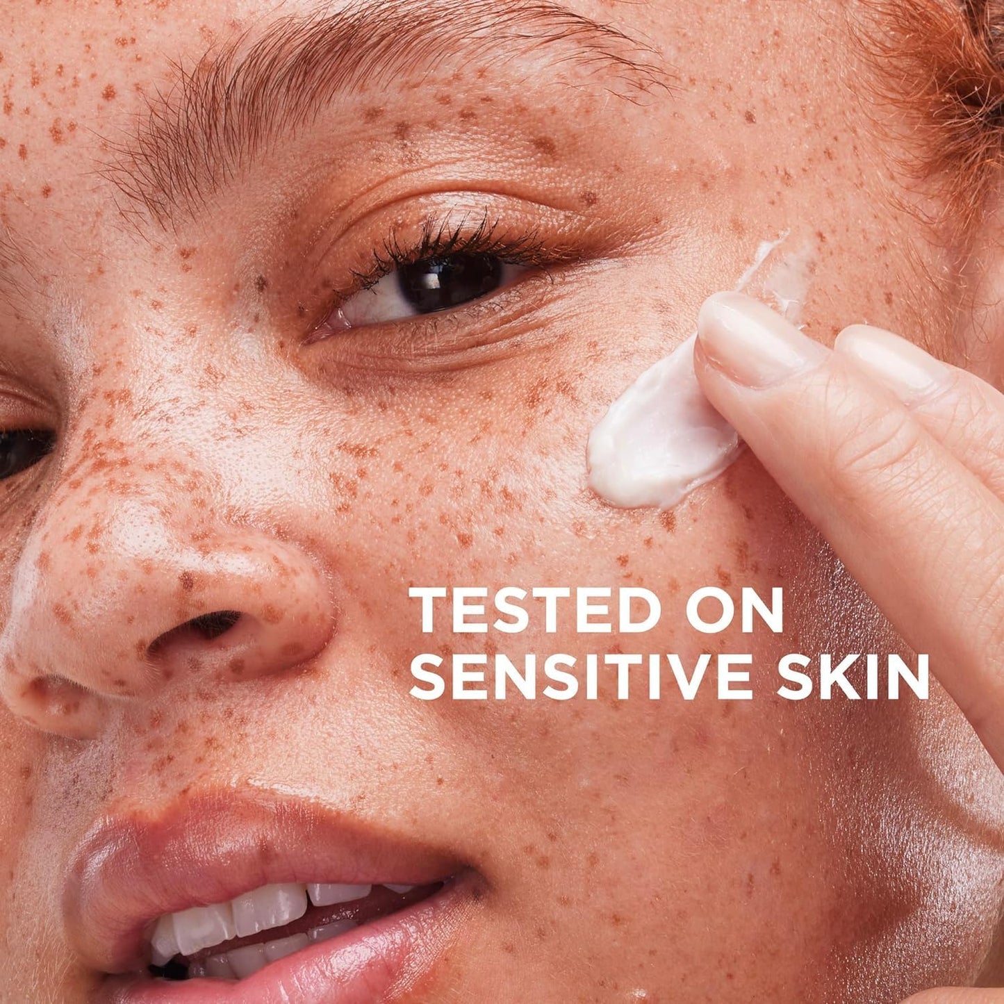 IT Cosmetics Confidence in a Cream - Hydrating & Anti Aging Face Moisturizer, Visibly Reduces Fine Lines, Wrinkles & Signs of Aging, Repairs Skin Barrier, With Squalane & Ceramides, For All Skin Types